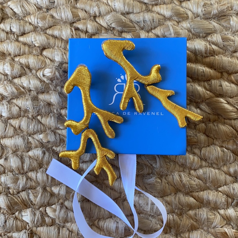 Rebecca de Ravenel x Aquazurra Coral bon bon